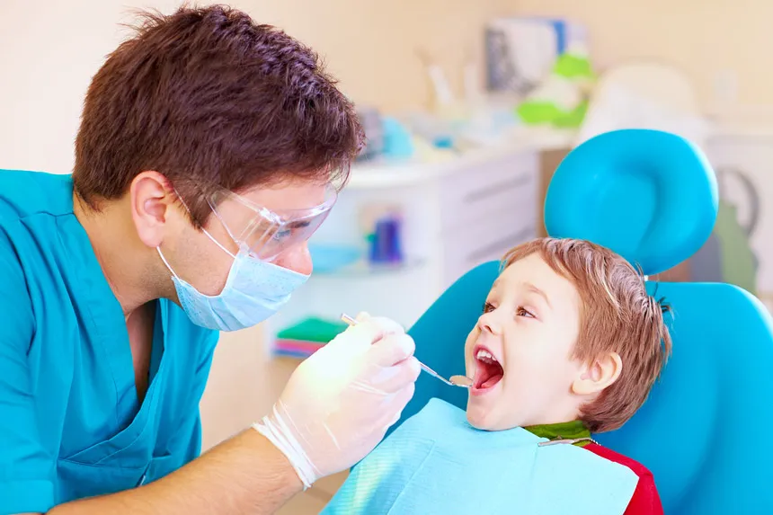 بهترین دندانپزشک در اصفهان1