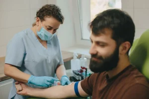 آیا برای همه افراد آزمایش قبل از ایمپلنت لازم است؟